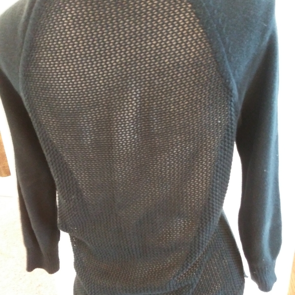 Sweater. - Picture 3 of 6